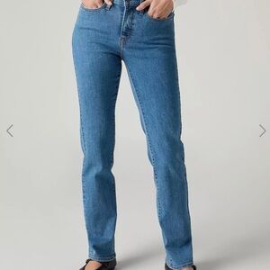 Levi’s 314 Shaping Straight Jeans